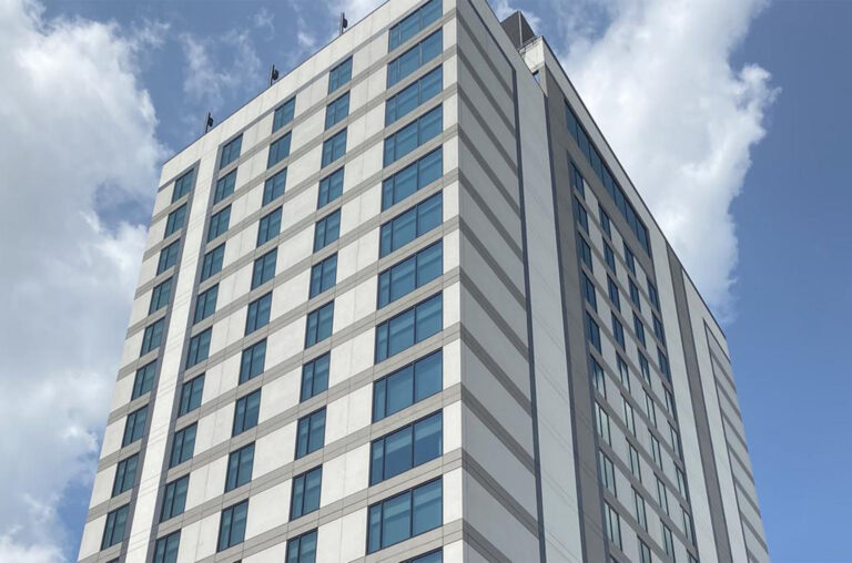 First look: High-rise Hilton Hotel Opens in Fast-changing Part of Downtown Austin